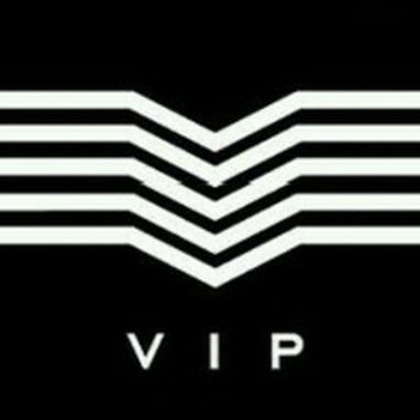 bitnalida's tweet photo. 빅뱅이름만들어도웅장하다
#BIGBANG_IS_BACK
지용태양대성코첼라접수하자
#BANGCHELLA https://t.co/iOPmjk8ipl