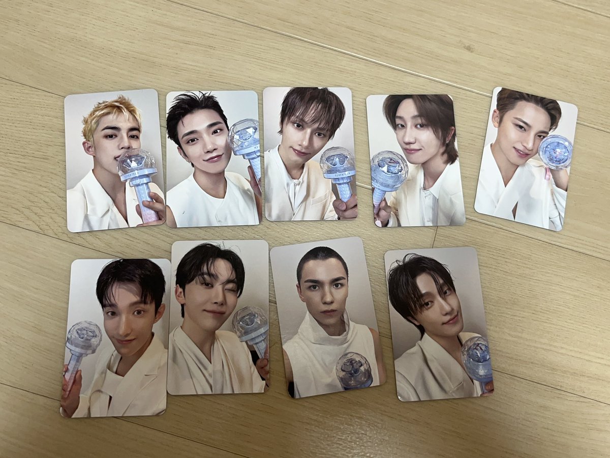 shuashuabb's tweet photo. 세븐틴 뉴 앙콘 캐럿존 일괄 양도합니다
봉투는 없어요!

배송비 포함 17,000₩ (우체국 준등기 가능)

#세븐틴 #SEVENTEEN 포카 양도 팔아요 poca svt new https://t.co/KOGfbFbCkL