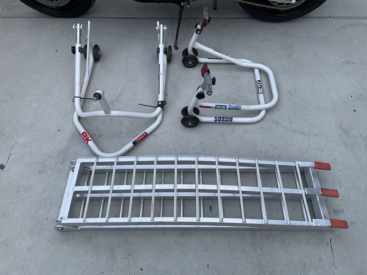 じぇー tweet media