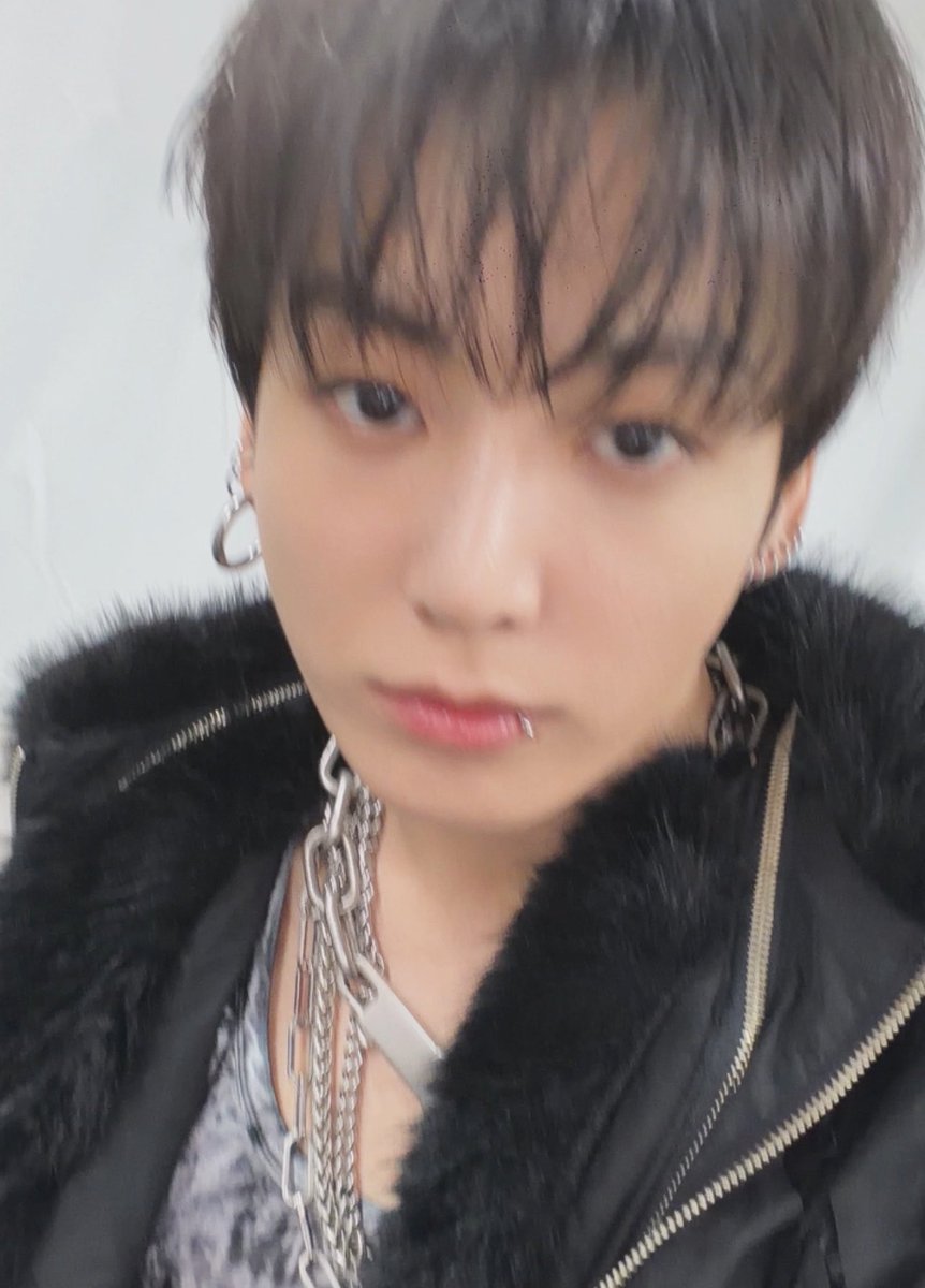 .𖥔 ݁ tweet media