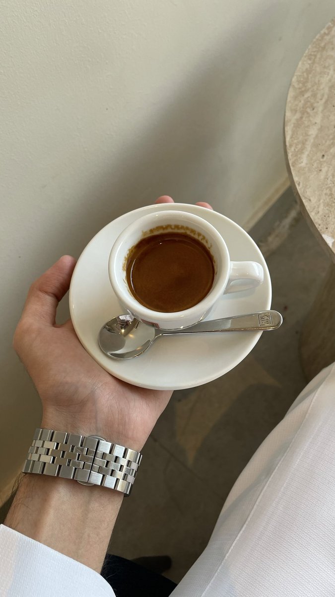 fa7ud's tweet photo. اسبريسو العصرية ☕️ https://t.co/LzokQwxahw