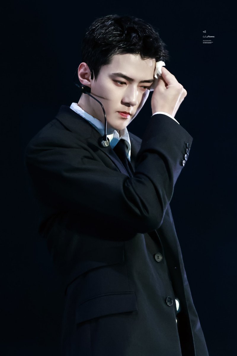 WindFlower412's tweet photo. 260412 EXhOrizon

#EXO #SEHUN #세훈 #엑소 https://t.co/nw34nETKsM