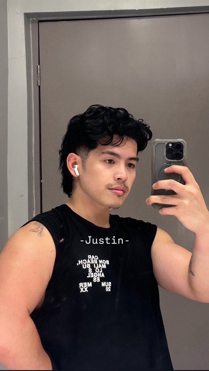 ⱼᵤₛₜᵢₙ tweet media