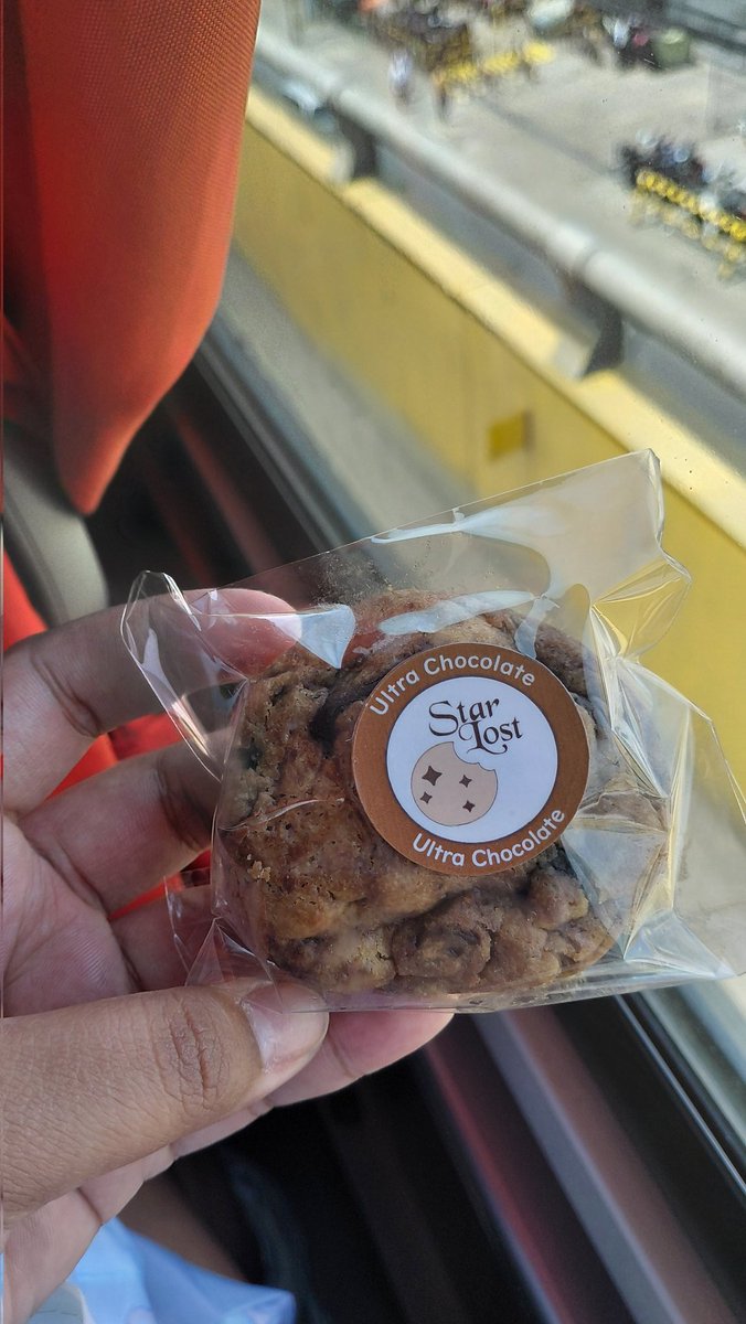 min 😼 tweet media