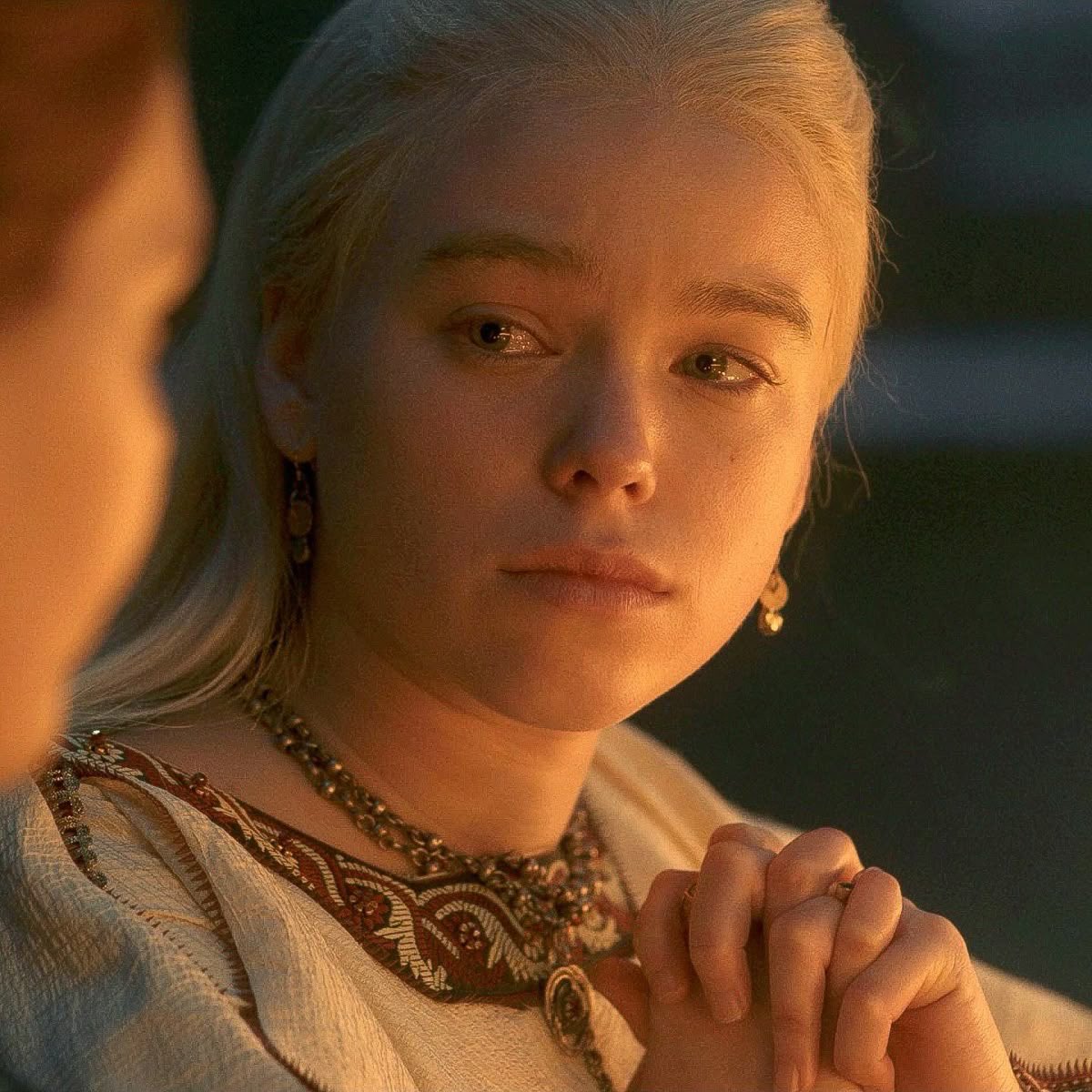 nora ⭑ tweet media