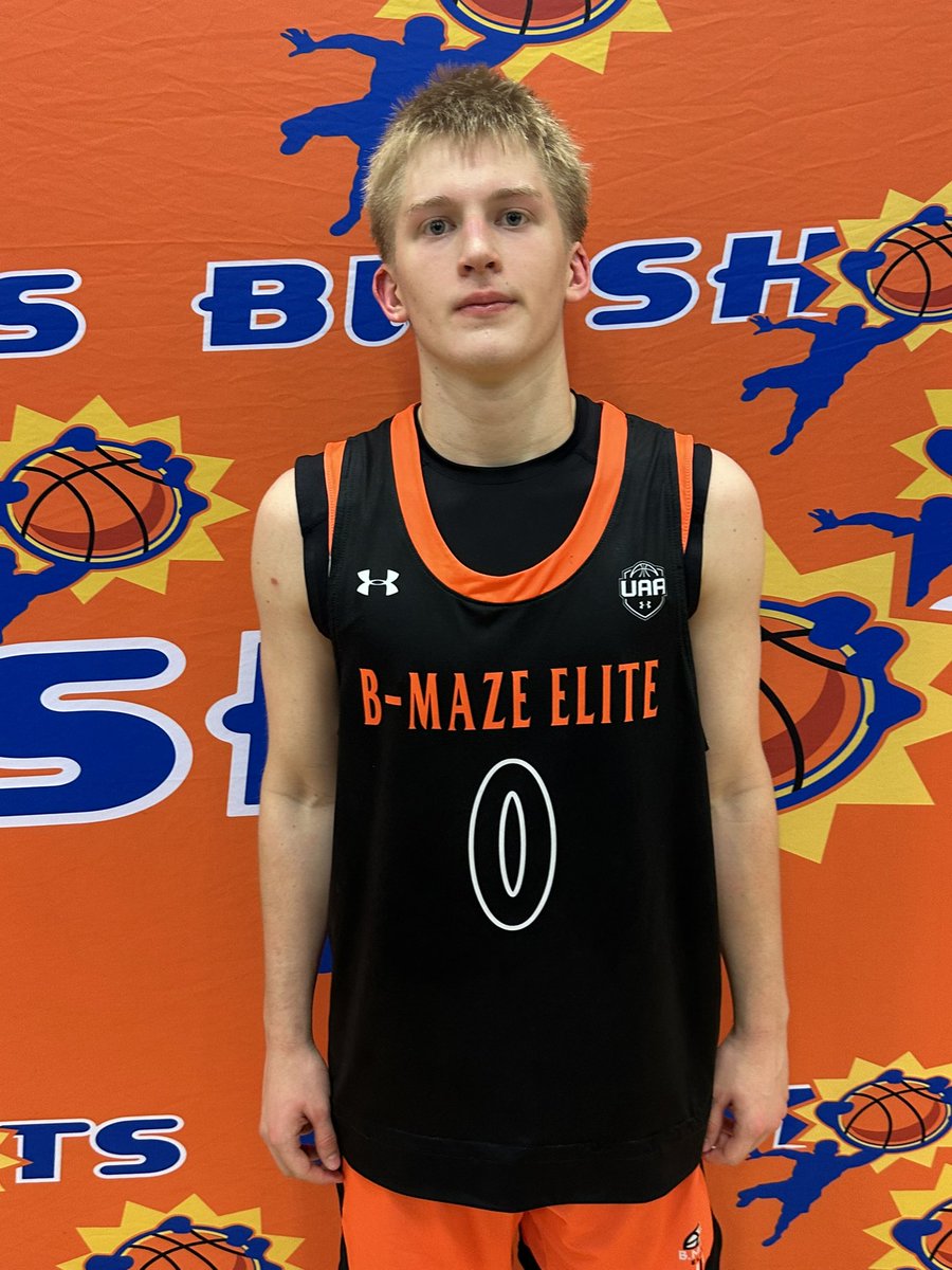 BigShotsGlobal's tweet photo. #BIGSHOTS #RockyTopTipOff

Ct 5 | 9:00 AM

BMaze – 50  
🔥 Wayne Wilson (#0) – 17 pts  
🔥 MJ Clemens (#4) – 9 pts  

Tennessee Run – 31  
🔥 A.D. Sumlin (#53) – 9 pts https://t.co/OjDR53QKm1