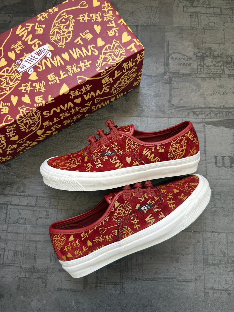 big watch & vans bro. tweet media