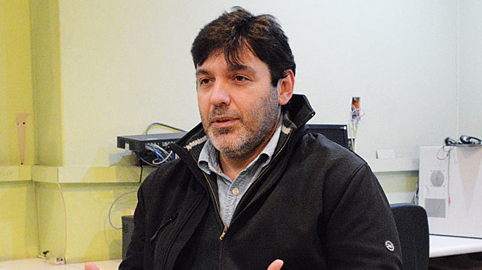 ESCÁNDALO EN PAYSANDÚ: DIRIGENTE DE NICOLÁS OLIVERA RENUNCIÓ A LA INTENDENCIA ACUSADO DE ESTAFA Y ACOSO LABORAL
cronicasdeleste.com.uy/Noticias/escan…