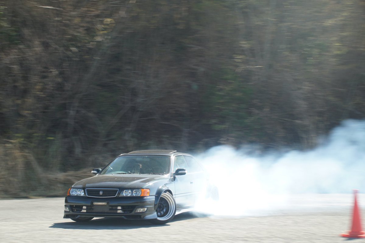 まえけん tweet media