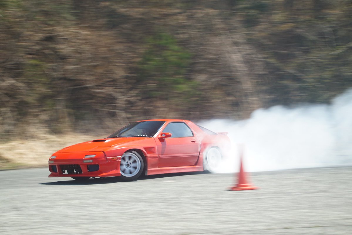 まえけん tweet media