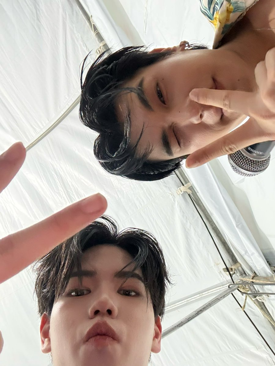 pete_nvich's tweet image. ขอบคุณนูน่ากับมี๊ๆที่มากันวันนี้นะคับบ เปนไงบ้างทุกคนสนุกถูกใจกันมั้ยคฮ้าบบ💦🔫

DOMUNDI GEN 5 SONGKRAN26 ICONSIAM 
#DOMUNDIGEN5xICONSIAM