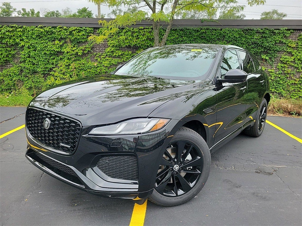 FieldsAuto's tweet image. Looking for a performance SUV with true Jaguar character
This Certified 2025 JAGUAR F-PACE P250 R-Dynamic S in Santorini Black with AWD is ready in Northfield.

For more info, visit jaguarnorthfield.com/certified/Jagu…
Stock No. LJ25013
#JaguarFPACE