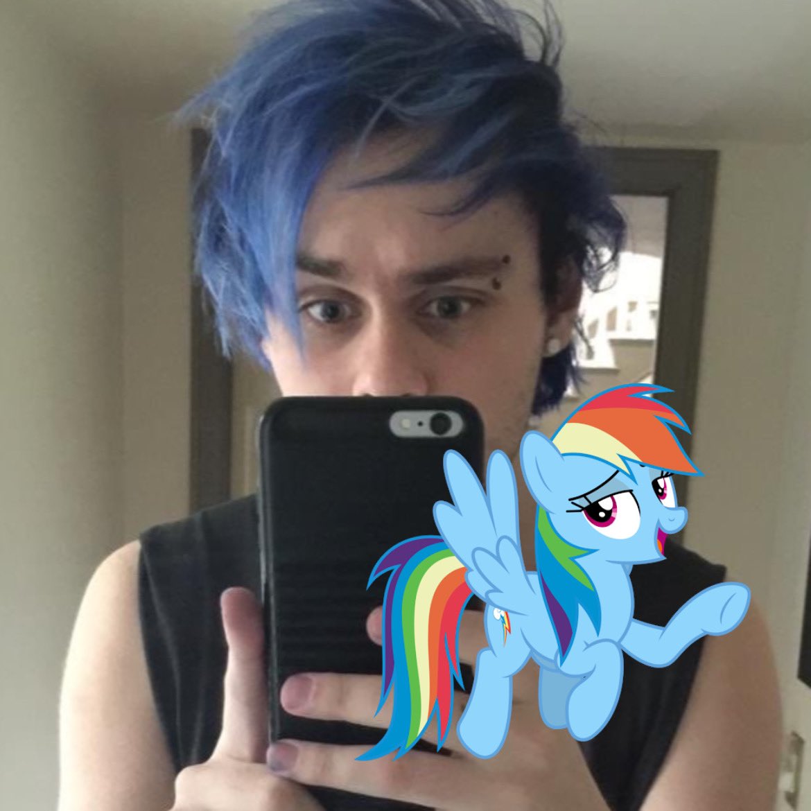 rich ★ tweet media