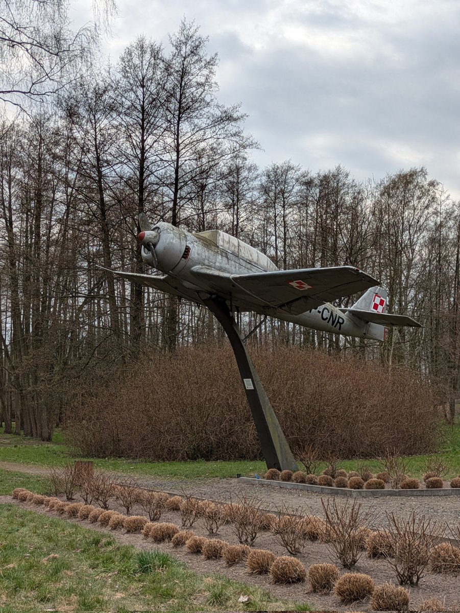 BohdanBobrowski's tweet photo. Dzisiaj "polatane" w ramach  #PrzewodnikLotniczy. 3 maszyny latające: #TS11Iskra, #Mi2 i #TS8Bies oraz jedna "latająca" #KawasakiZR7. Mapa dla ciekawych, będzie rozwijana:
https://t.co/p08YDrKoG2 https://t.co/3X4GBFSwSA