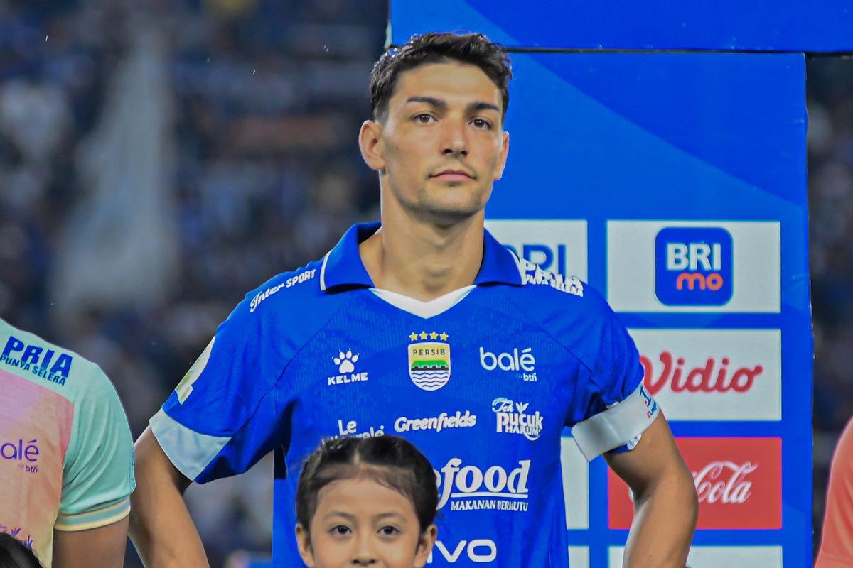 GIBOLofficial's tweet photo. Federico Barba

Tidak heran servisnya masih diminati tim-tim Eropa, sungguh beruntung Persib masih mampu mempertahankannya. https://t.co/P5reU1Pdx8