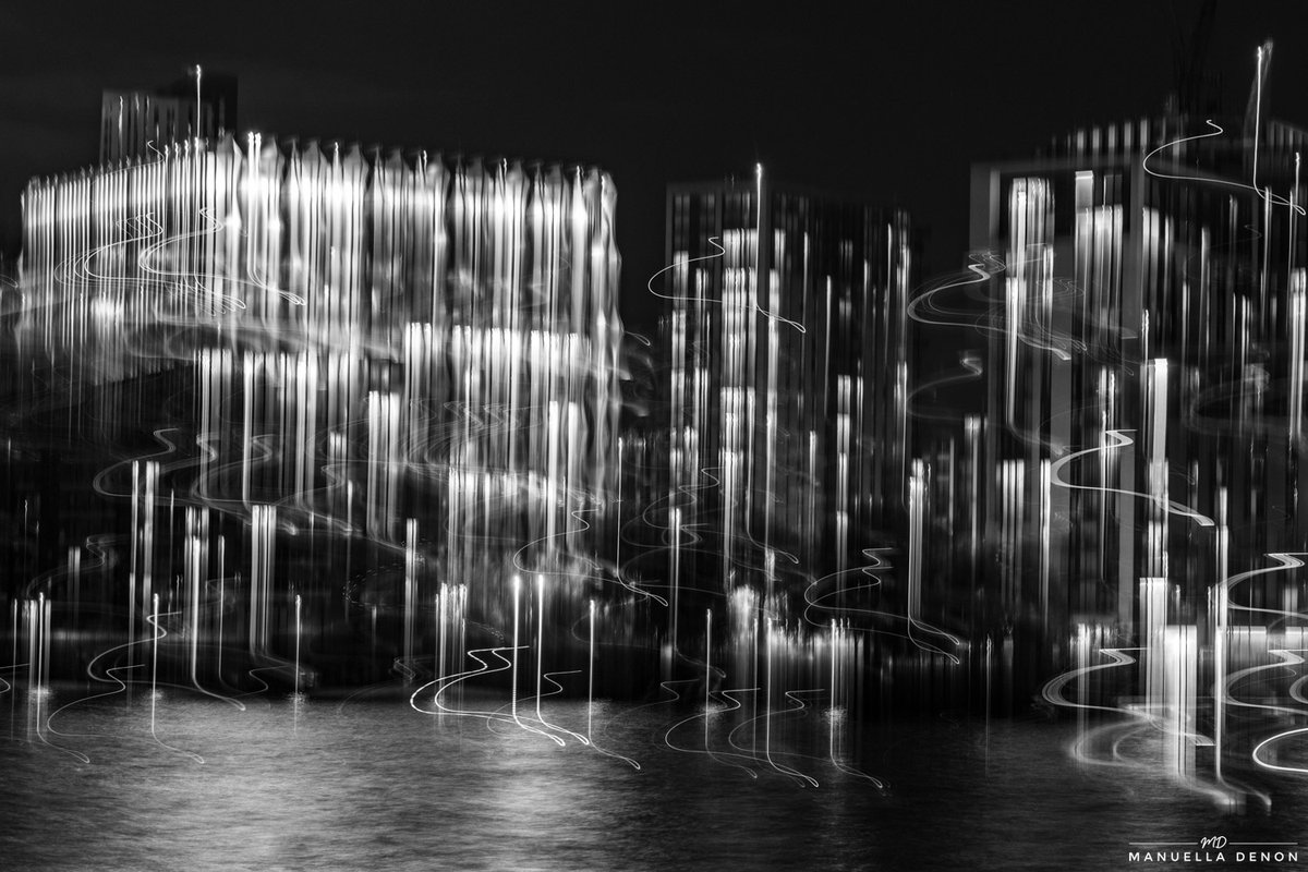 manuelladenon's tweet photo. The Shifting Skyline
-----
#photography #cityscape #bnw #blackandwhite #nightphotography #london 
-----
https://t.co/apkogxyS19 https://t.co/4izNF7fjKM