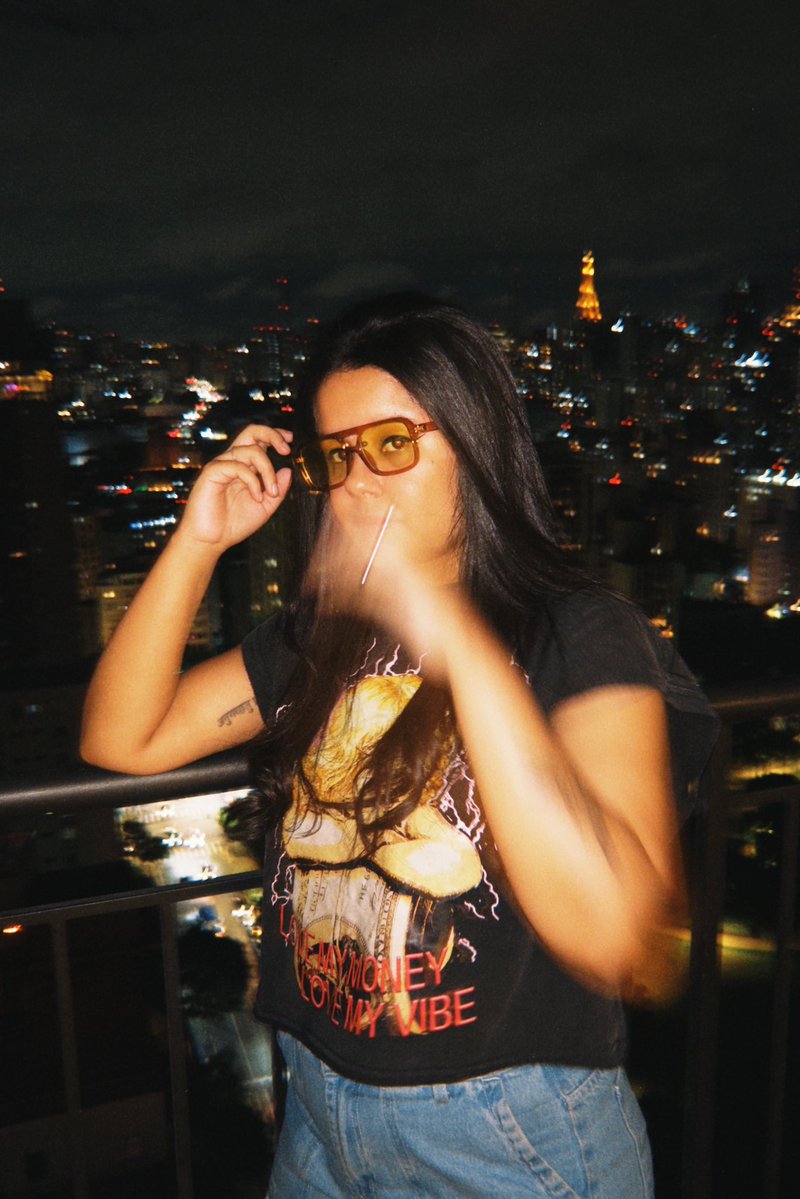 nat, psicologa da hayley williams tweet media