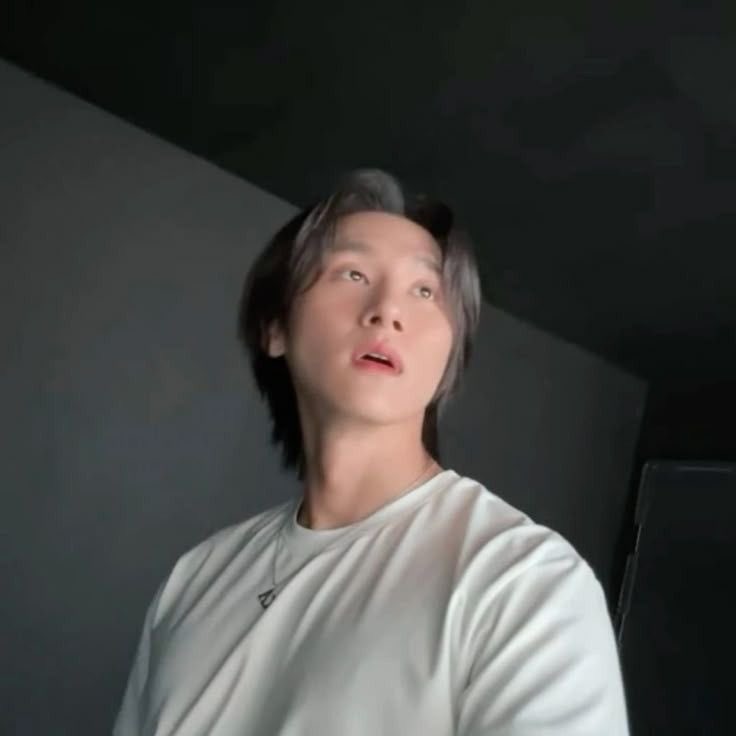 앵쪽 tweet media
