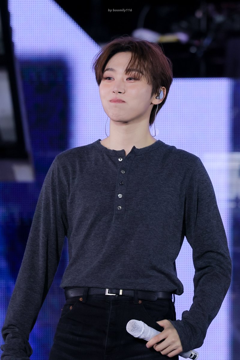 260404

동그라미야ㅠ

#승관 #SEUNGKWAN #スングァン
#세븐틴 #SEVENTEEN #夫胜宽