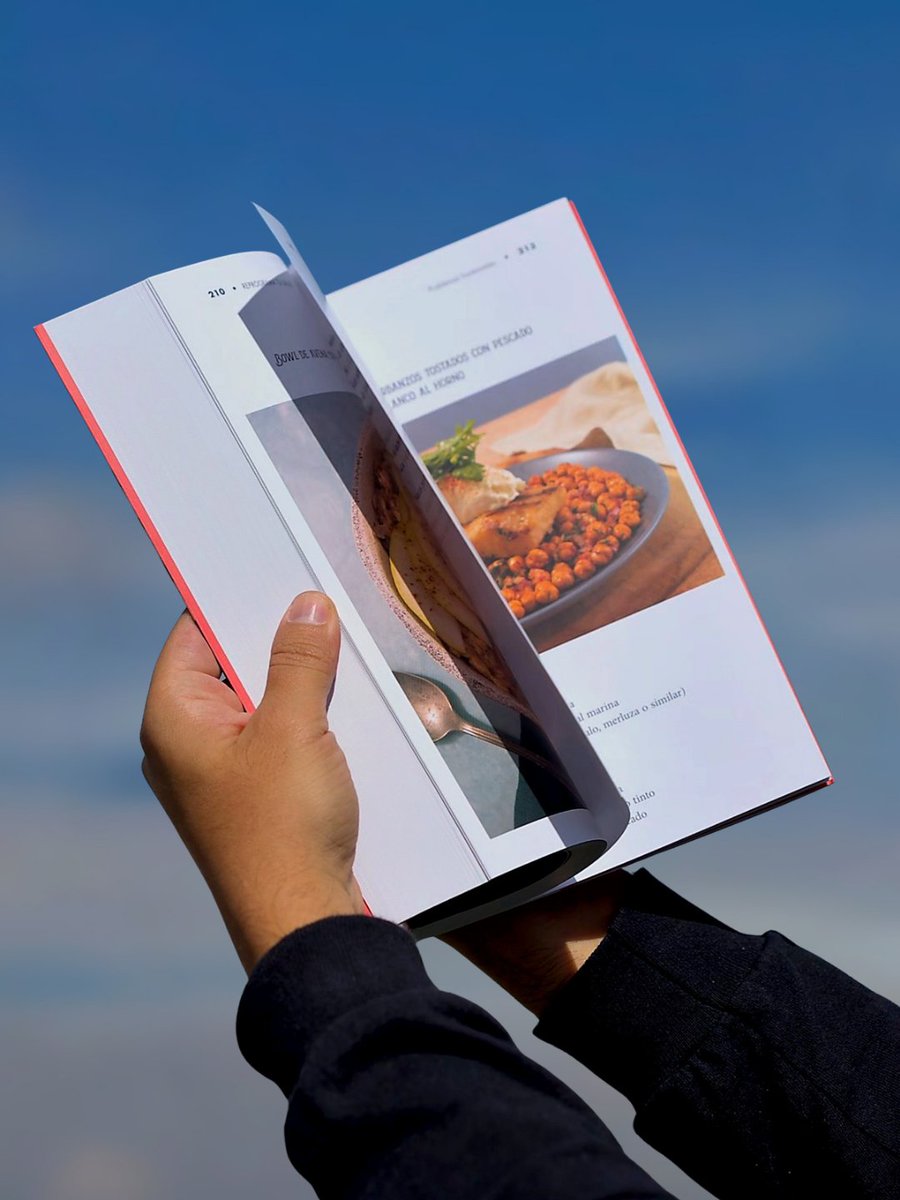 Ediciones Urano Colombia tweet media