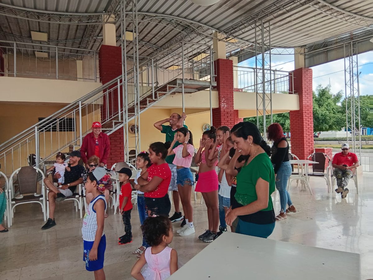 Michel Carlos tweet media