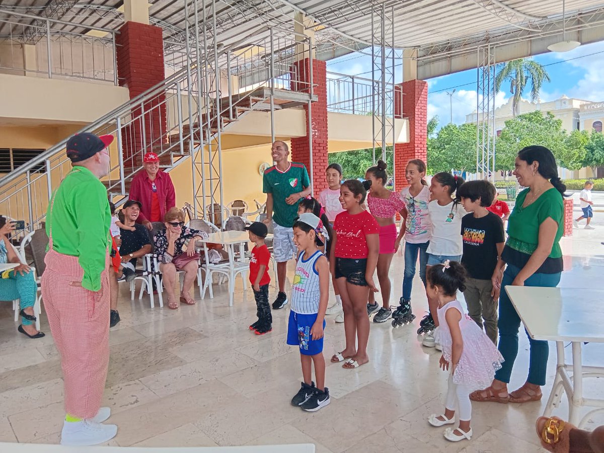 Michel Carlos tweet media