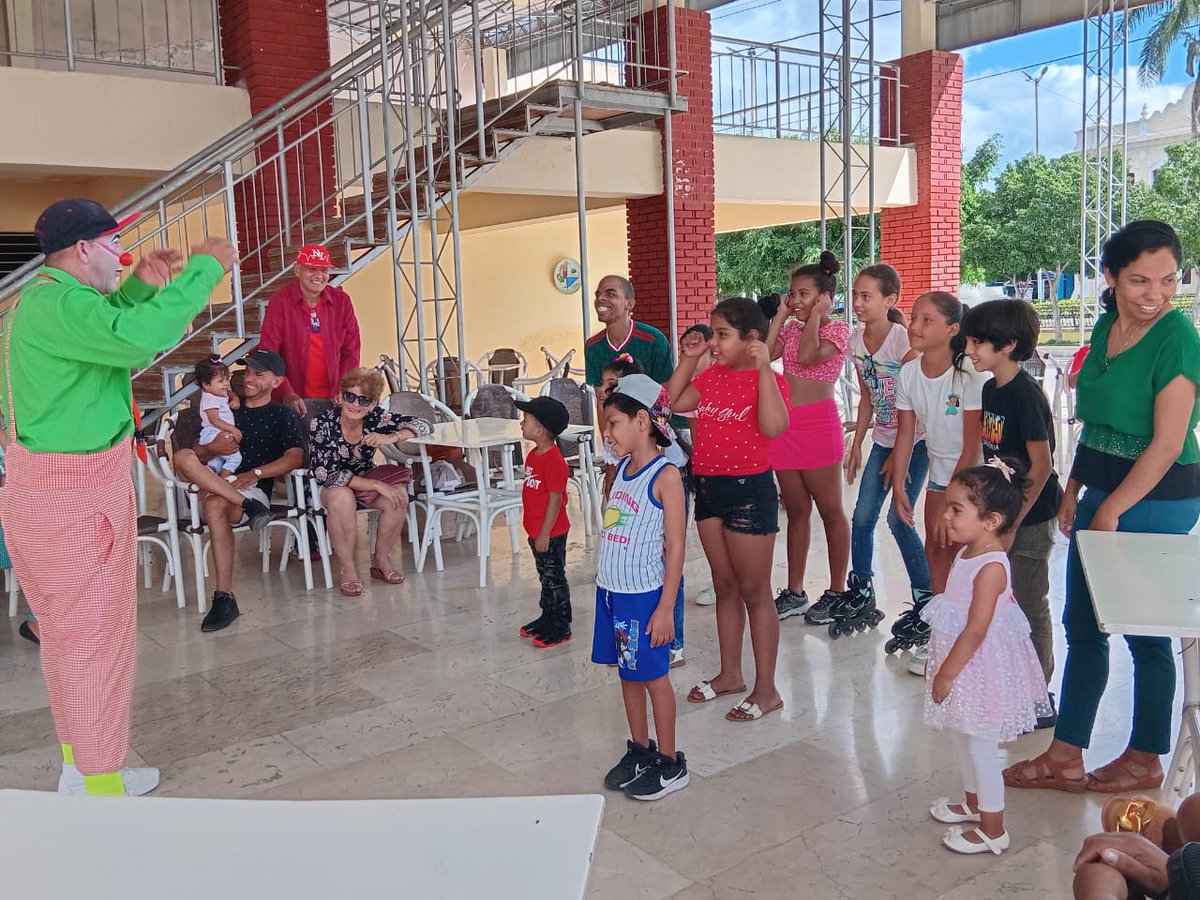 Michel Carlos tweet media