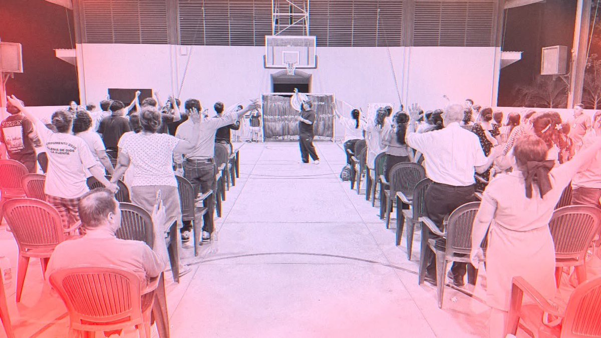 SolorzanoNahum's tweet image. Campa⛺️ ⛰️ 🔥 “BAUTIZADOS EN FUEGO: NO MÁS TIBIOS”
#mateo3_11 
.
iglesia de Dios la fuente campamento juvenil, dónde si gloria fue la protagonista☝🏾
#onfire 🔥#revival ❤️‍🔥