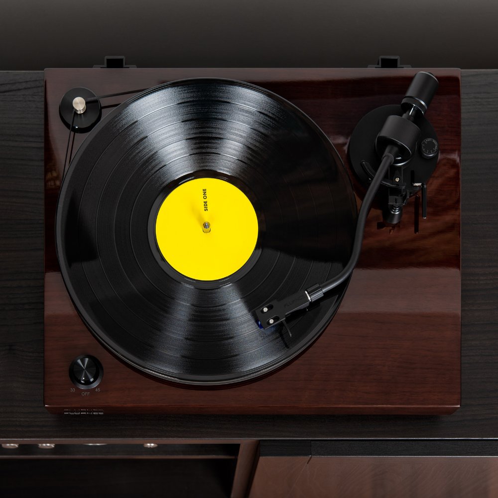 Fluance's tweet image. Sunday sounds better in analog.
With the RT85, it’s not just music  - it’s the presence.
Deeper lows, crisp detail, and a soundstage that fills the room effortlessly.
🎶 What’s spinning today?
 #VinylCommunity #AnalogSound #RT85 #SundayListening #MyFluance #RESPECTTHERECORD