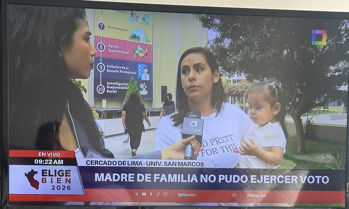 🙃 Laura Muñoz tweet media