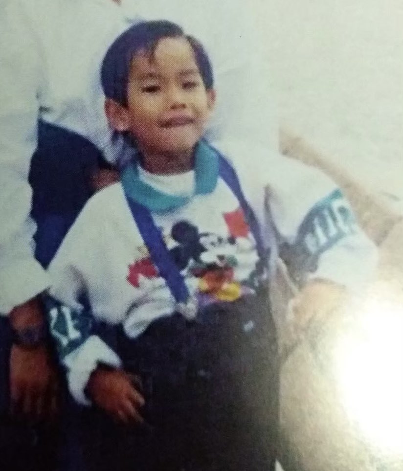 เปงแมี่ยคูมผลิตโชค👛🫧 tweet media