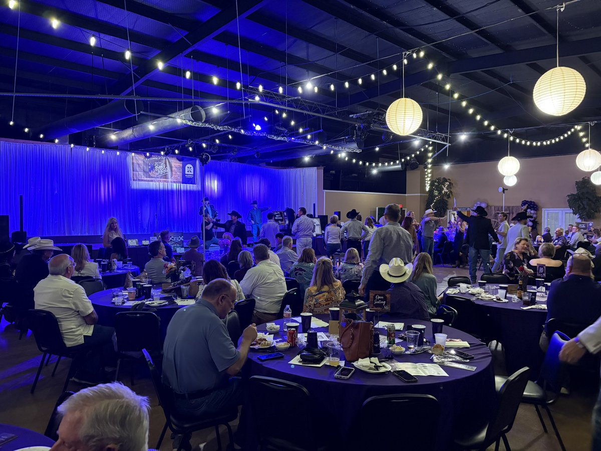 Fun night in Dallas helping raise scholarship funds for Texans to attend K-State. A big shout out to the Boots and BBQ organizing committee and the Alumni Association for such a great event.