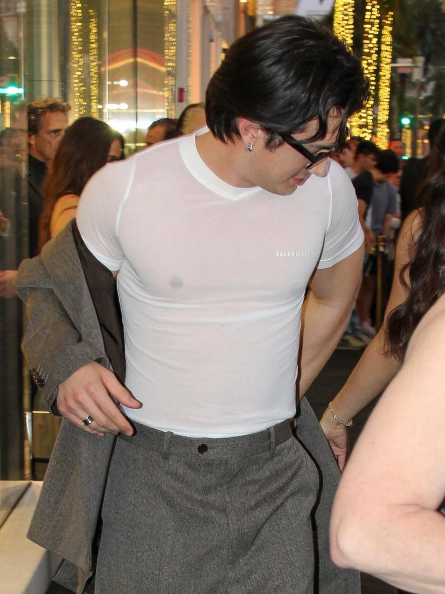 𓆩𔘓𓆪 tweet media