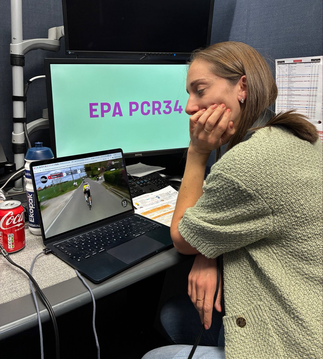 Dani Christmas tweet media