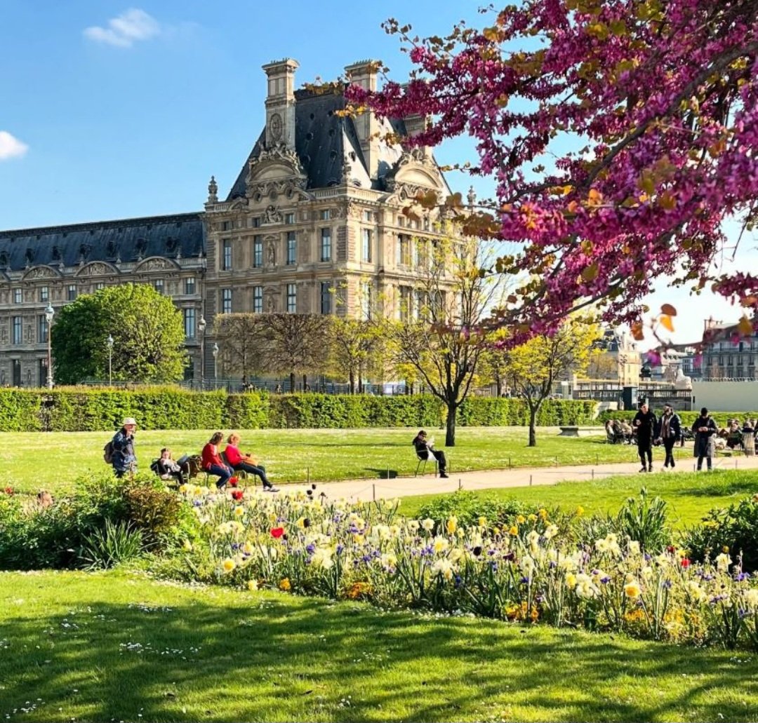 Vacation In Paris 🗼 tweet media