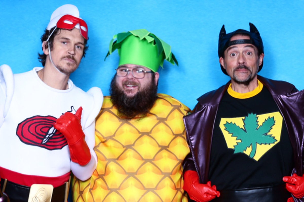 Unconventional Pineapple (Chet Lives) tweet media