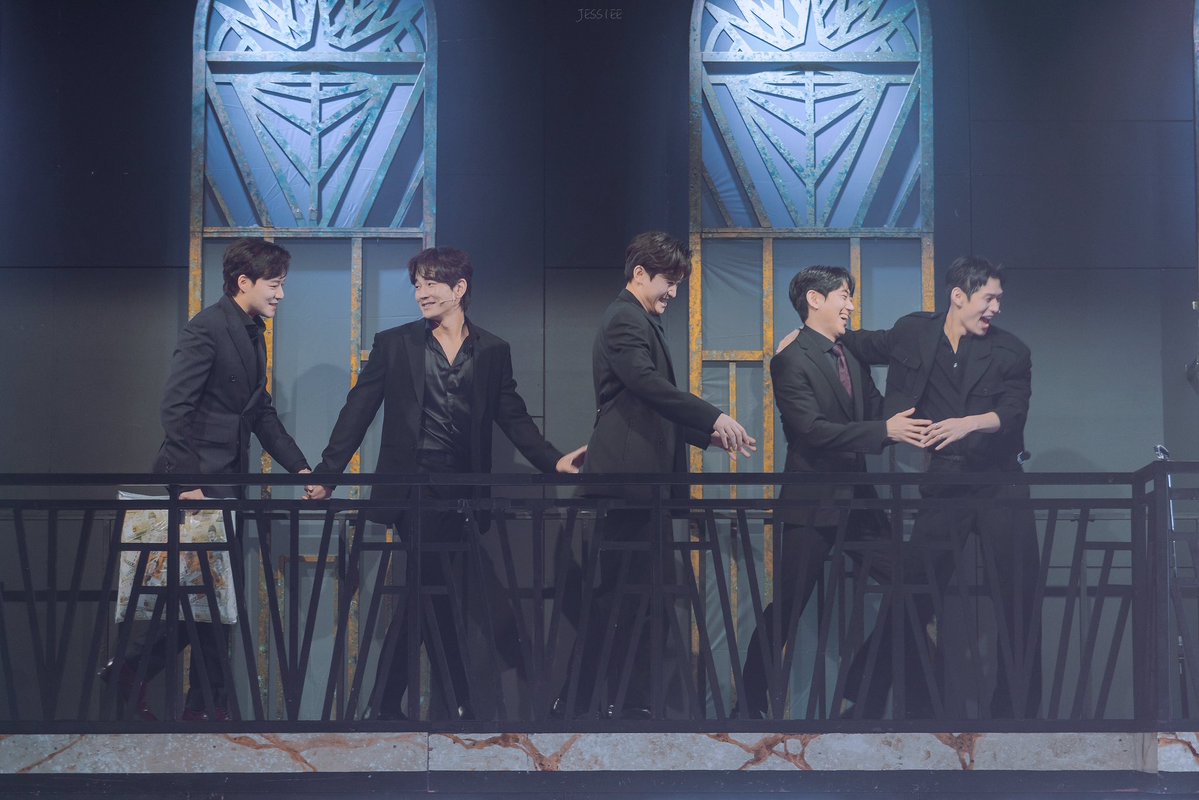 걔츠ㅂi5/1☀️👉🏻몰리🥑 tweet media