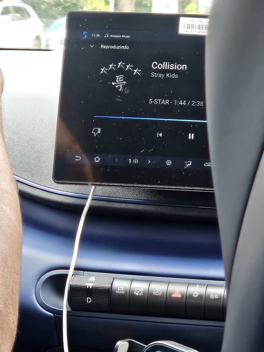 STRAY KIDS VC HITOU AQ NO UBER