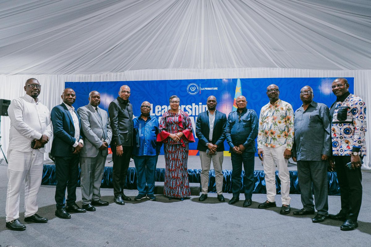 AGENCE_APCSC's tweet photo. À l’occasion de la clôture du Mois des droits de la femme, la Première ministre Judith Suminwa Tuluka a échangé avec les femmes de la Primature, dont une délégation de l’APCSC, conduite par son Directeur Général, Me Freddy Yodi Shembo, au Palais du Peuple, le samedi 11 avril 2026.

Thème : Leadership féminin au cœur du service public.
Message fort : « Sans les femmes, l’État n’avance pas. Leur place doit être au cœur des décisions. » a martelé Madame Judith Suminwa lors de son adresse aux femmes.

@Presidence_RDC @PrimatureRDC  @Com_mediasRDC  @SuminwaJudith @FreddyShembo
