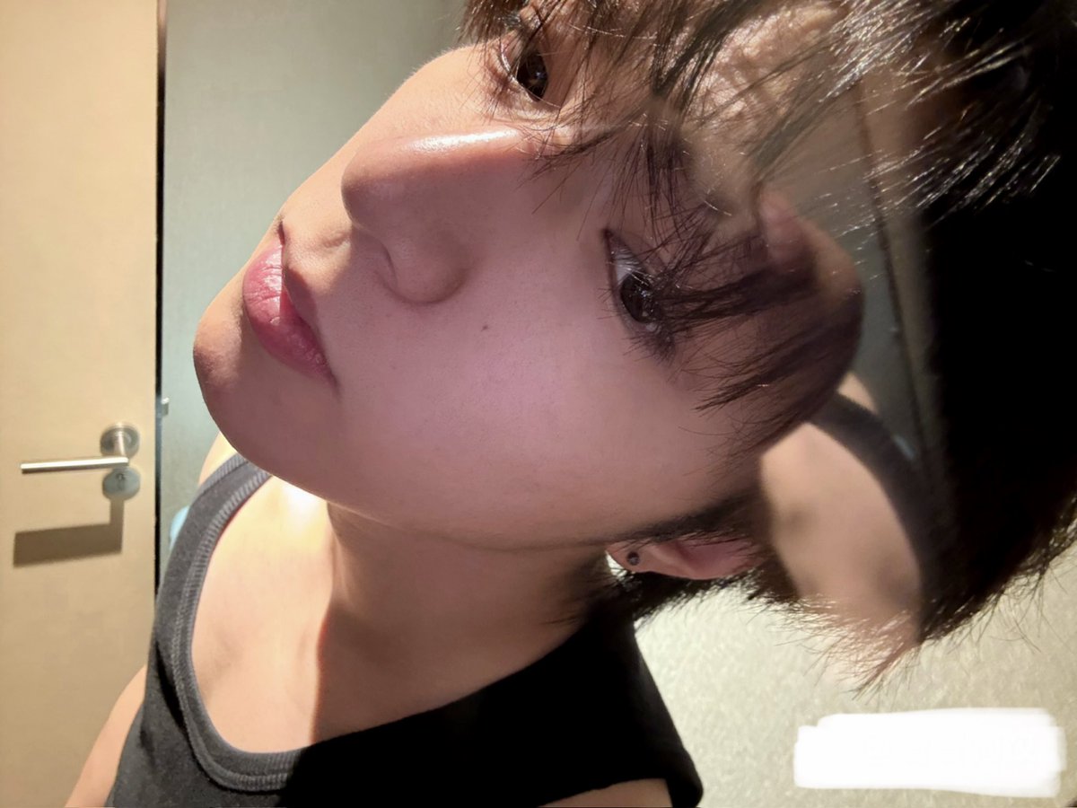 2222220草 tweet media