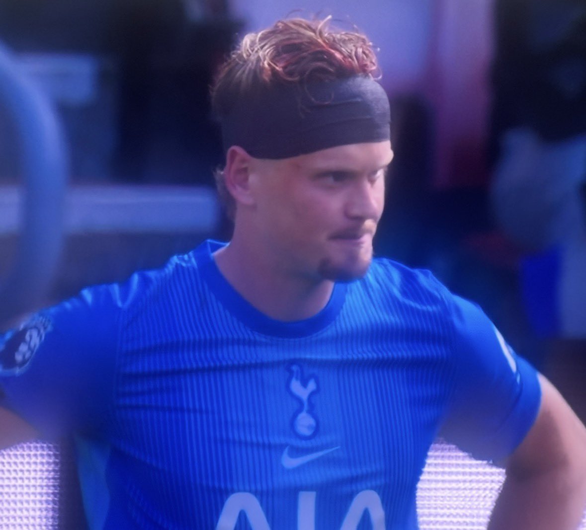 عمرو tweet media