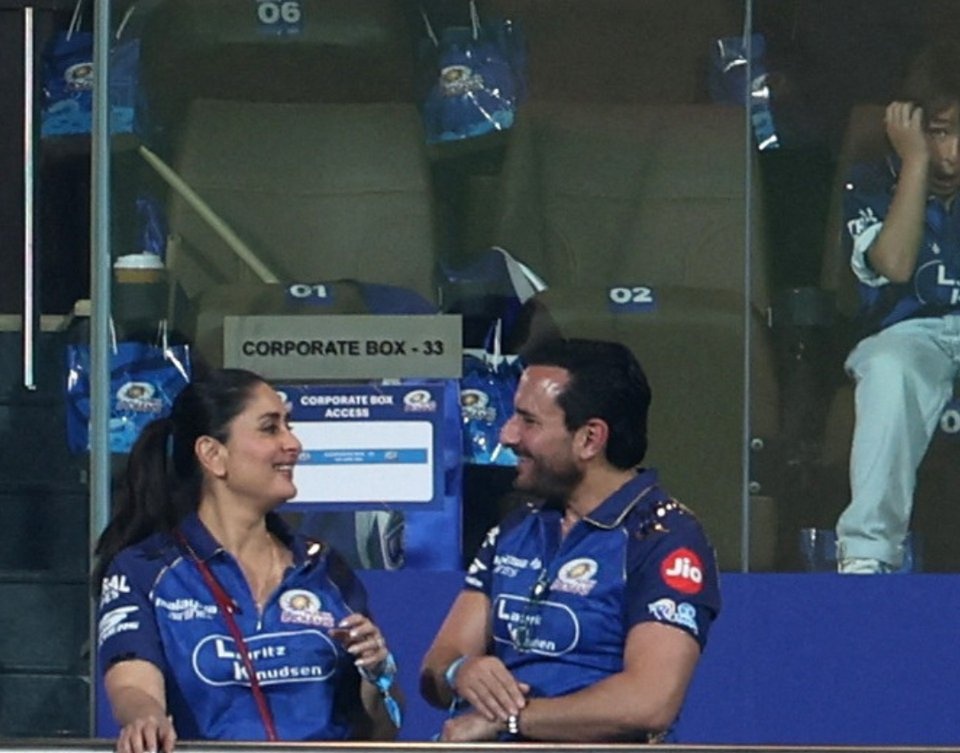 Selfless⁴⁵ tweet media