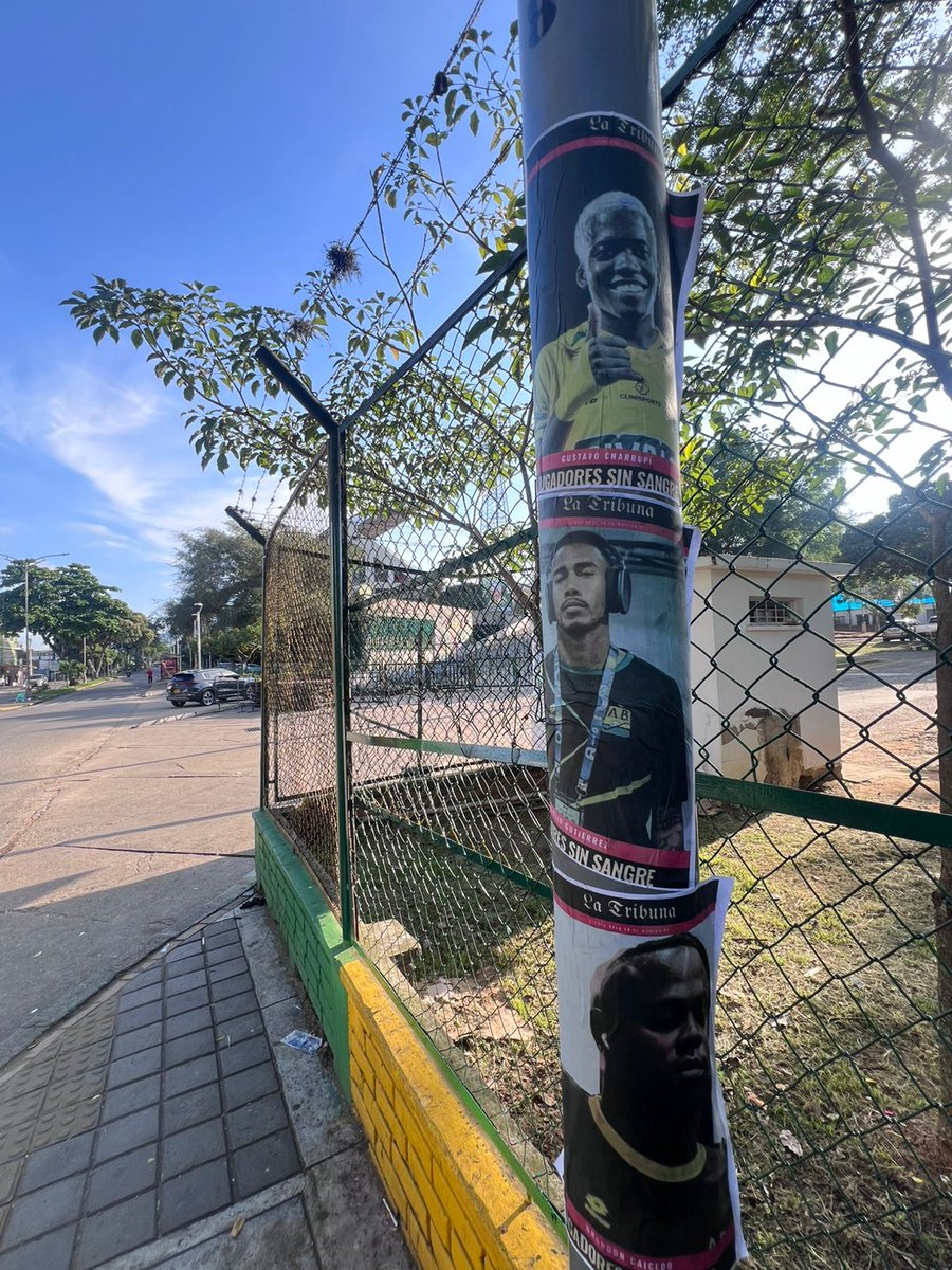 CaracolBga's tweet photo. 🔴 #Atencion #Nosenvian | En los alrededores del estadio Américo Montanini se han reportado pancartas con mensajes intimidatorios dirigidos a los futbolistas del Atlético Bucaramanga. https://t.co/Ia6F5ewtZF