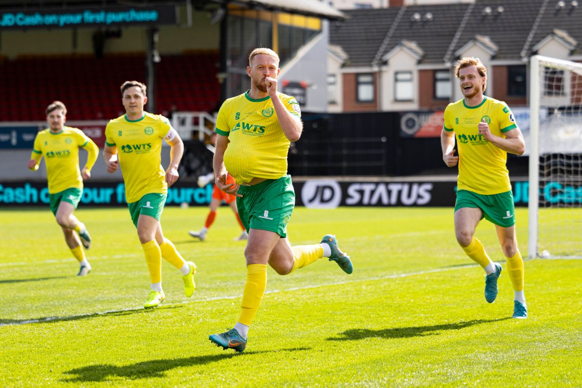 CPD Tref Caernarfon Town FC tweet media