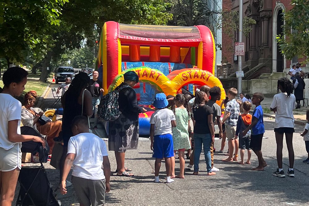 BUILD MORE HOUSING! tweet media