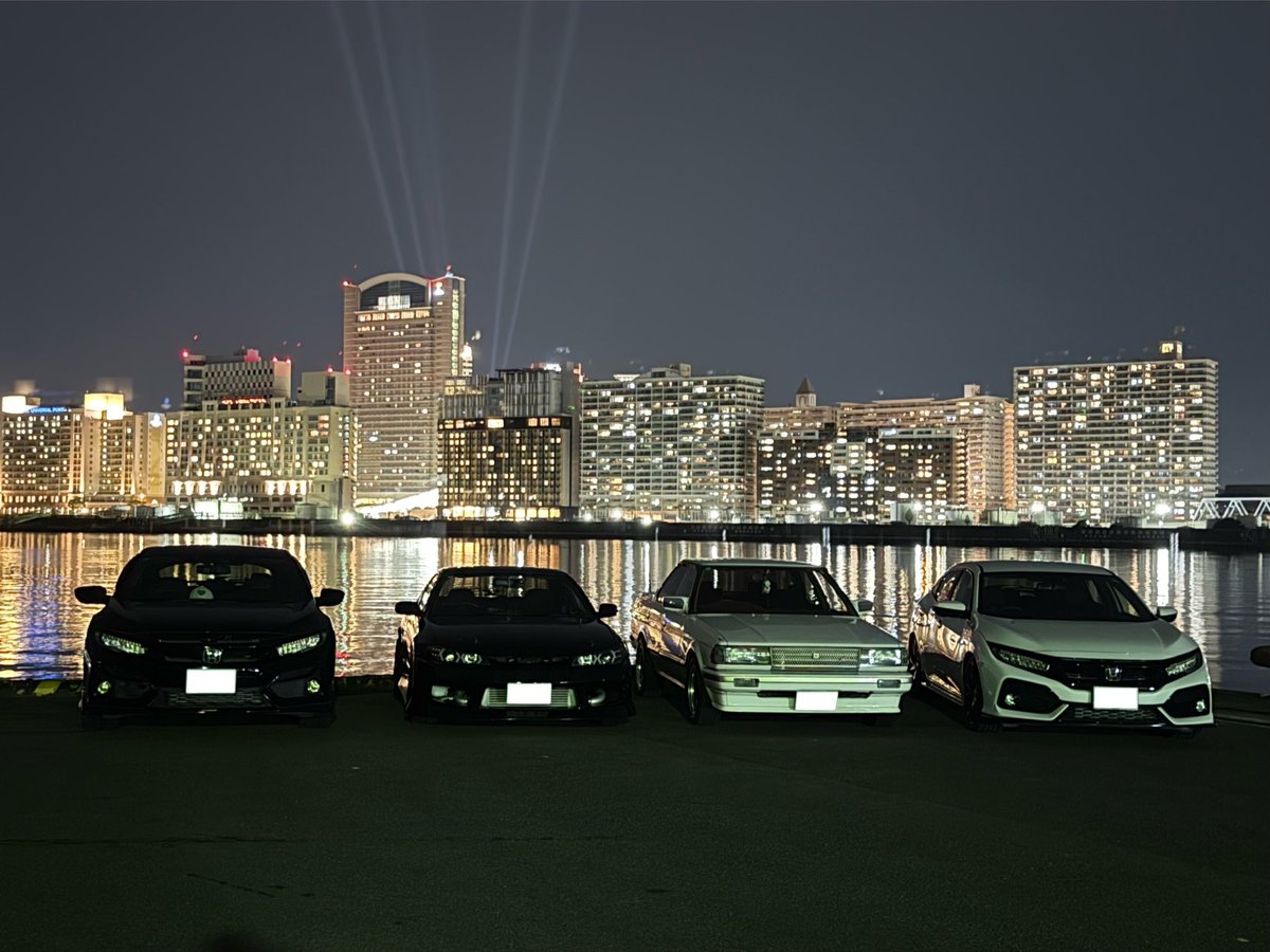 アﾉﾚ tweet media