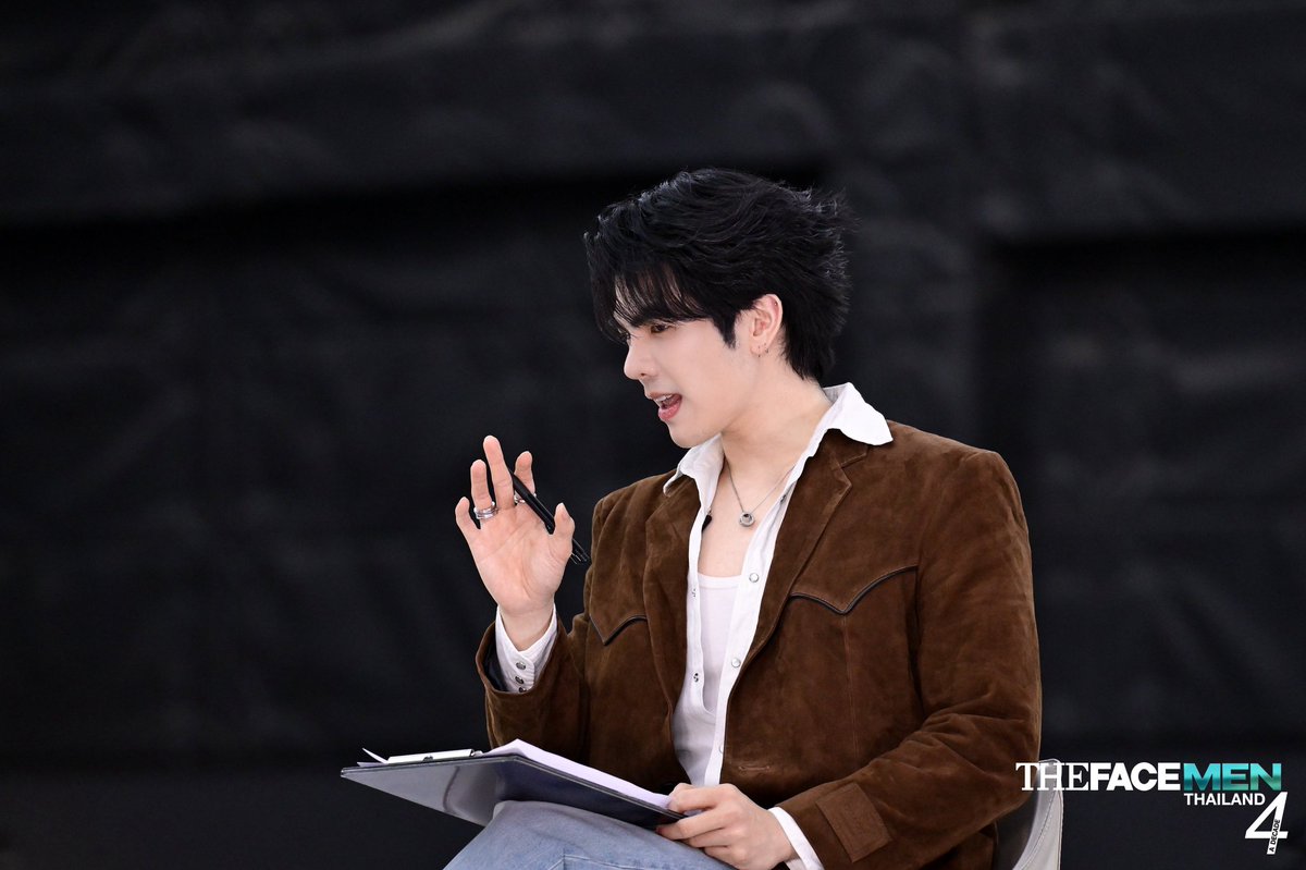 MilePhakOnIG's tweet image. I just finished watching the Netflix version! Mile is so amazing!! Team Mile is amazing!! I am so proud to be a fan!! I am glad to see more sides of Mile! always cheering for you and the team 🥹
#TheFaceMenThailand4_EP6
#TeamMile
#Milephakphum