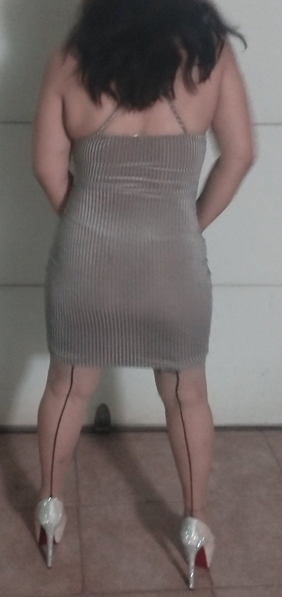 hotwife slut 🦊 tweet media