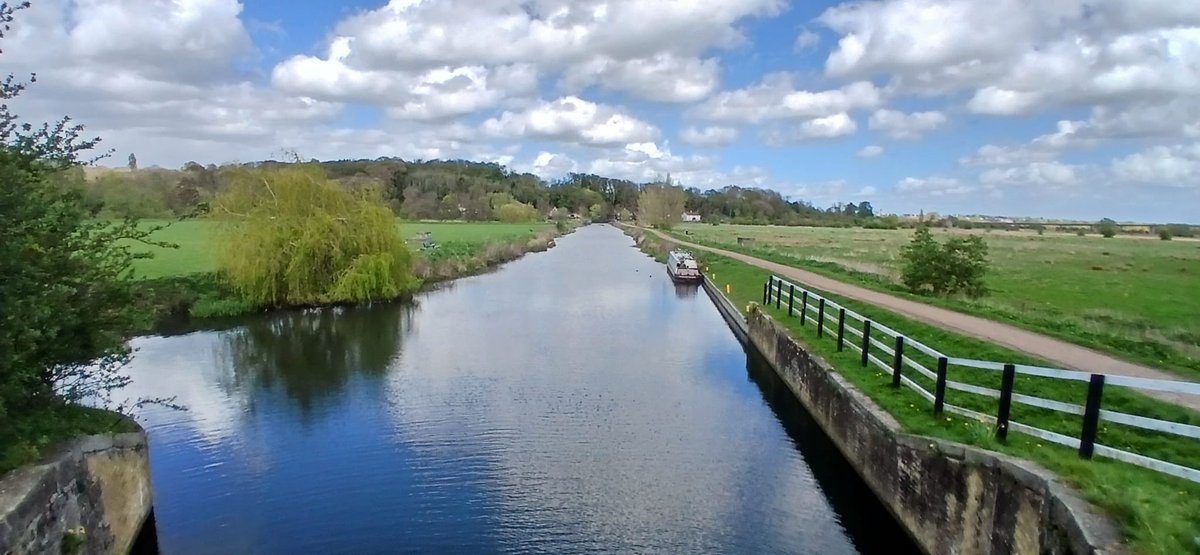 hertsboatrescue's tweet photo. volunteer crew out on patrol this afternoon 

#hertford #ware  #hertfordshire #waterrescue https://t.co/xH8L2ZC0BC
