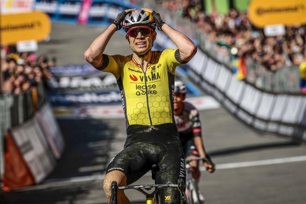 adrianllopisc's tweet image. Palmarés de Wout van Aert:
🏆 Paris-Roubaix 🆕
🏆 Milán-San Remo
🏆 10 Etapas Tour de Francia
🏆 3 Etapas Vuelta a España
🏆 Etapa Giro de Italia
🏆 2 E3 Saxo Classic
🏆 Gent-Wevelgem
🏆 Strade Bianche
🏆 Omloop Het Nieuwsblad
🏆 Amstel Gold Race
🏆 Bretagne Classic